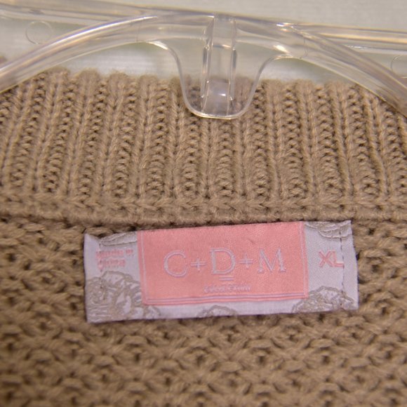 C+D+M Sweater Women's 3 Button Oatmeal Size XL - Picture 2 of 5